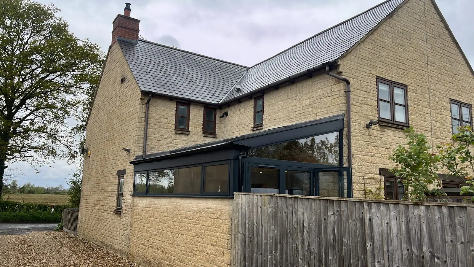 The garden room seen from the driveway